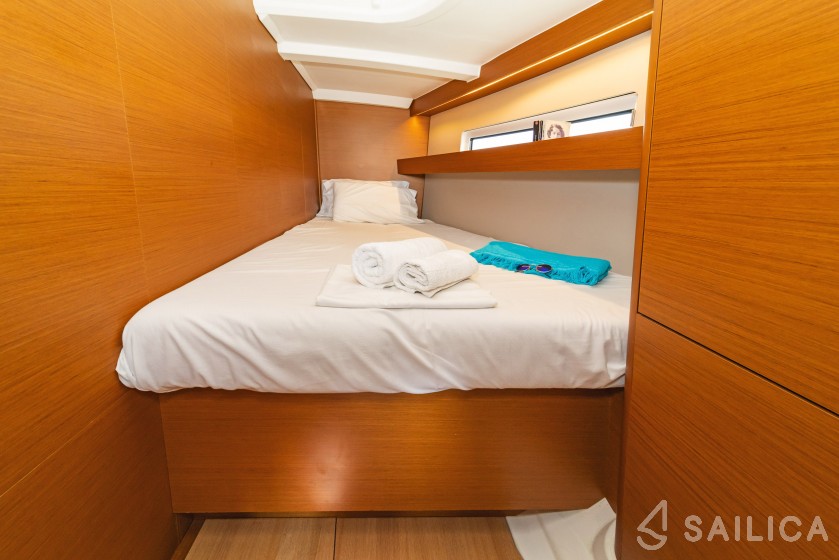 Sun Odyssey 440 - Yacht Charter Sailica