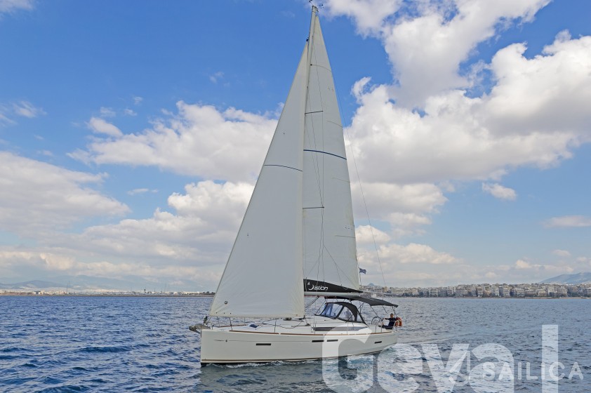 Sun Odyssey 419 - Yacht Charter Sailica