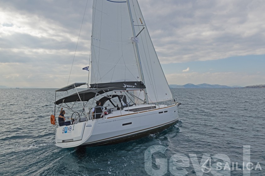 Sun Odyssey 419 - Yacht Charter Sailica