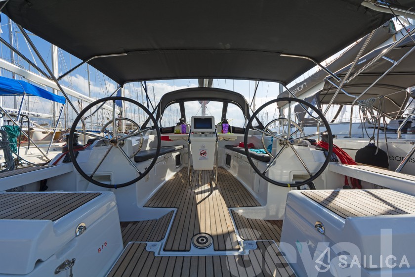 Sun Odyssey 419 - Yacht Charter Sailica