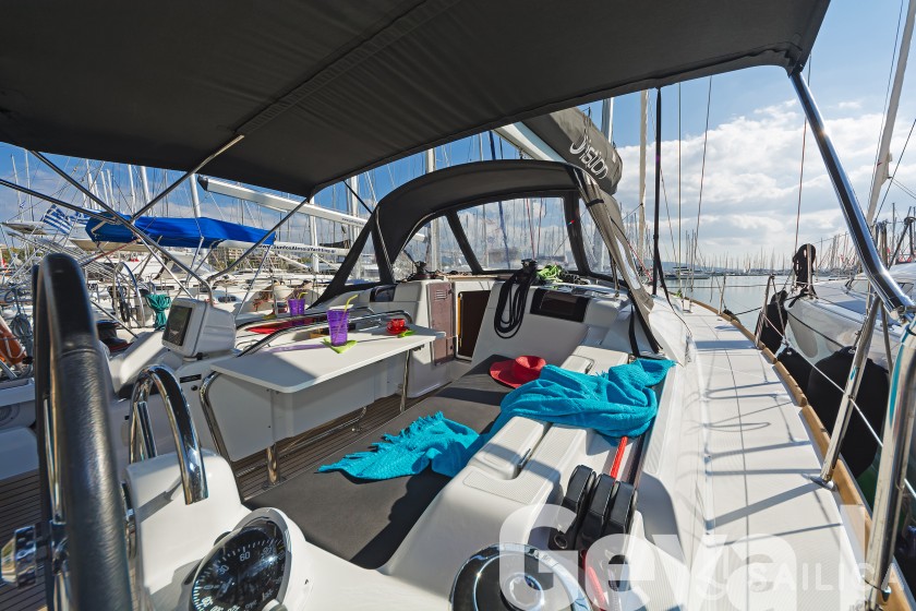 Sun Odyssey 419 - Yacht Charter Sailica
