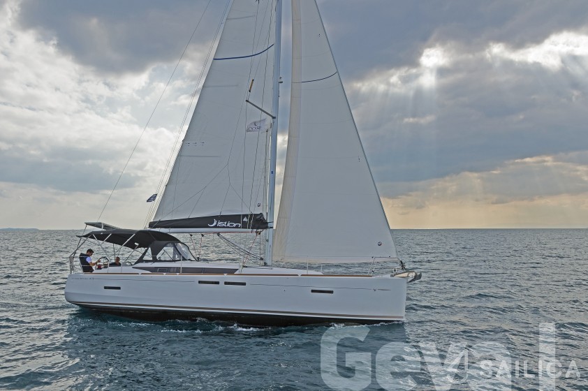 Sun Odyssey 419 - Yacht Charter Sailica
