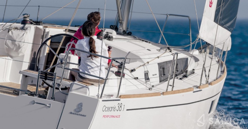 Oceanis 38.1 - Yacht Charter Sailica
