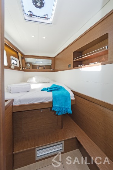 Lagoon 450  Flybridge - Yacht Charter Sailica
