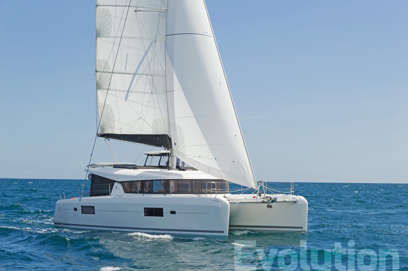 Lagoon 42 - Yacht Charter Sailica