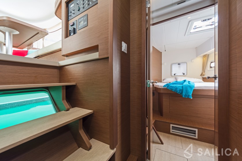 Lagoon 42 - Yacht Charter Sailica