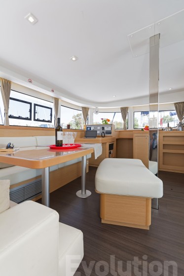 Lagoon 42 - Yacht Charter Sailica