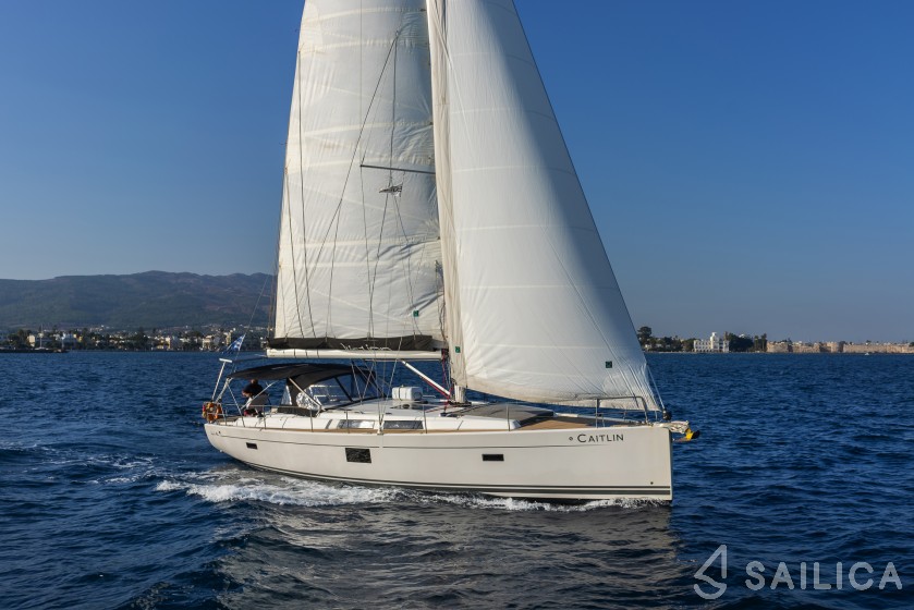 Hanse 455 - Yacht Charter Sailica