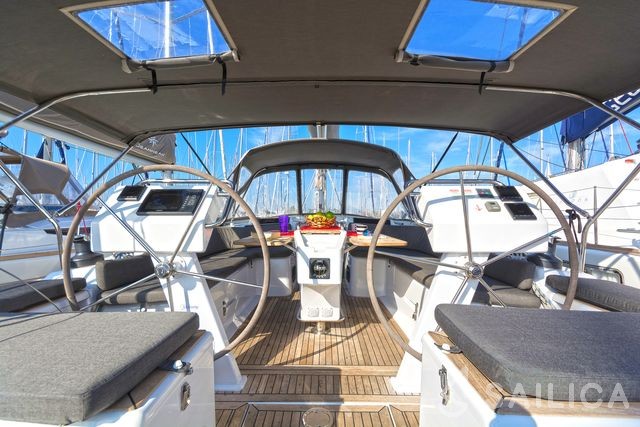 Hanse 455 - Yacht Charter Sailica