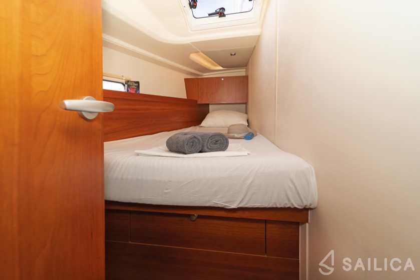 Hanse 455 - Yacht Charter Sailica