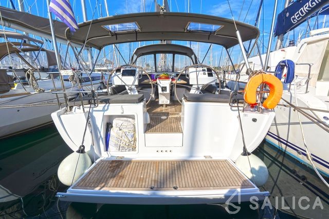 Hanse 455 - Yacht Charter Sailica