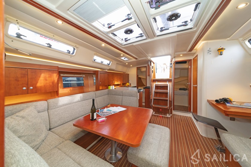 Hanse 455 - Yacht Charter Sailica