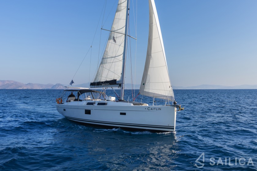 Hanse 455 - Yacht Charter Sailica