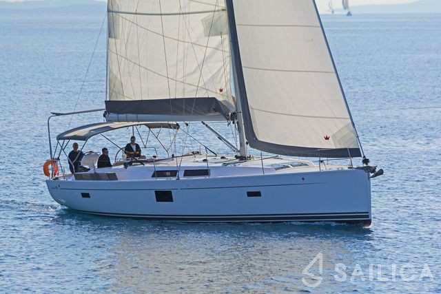 Hanse 455 - Yacht Charter Sailica