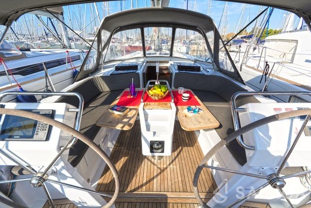 Hanse 455 - Yacht Charter Sailica