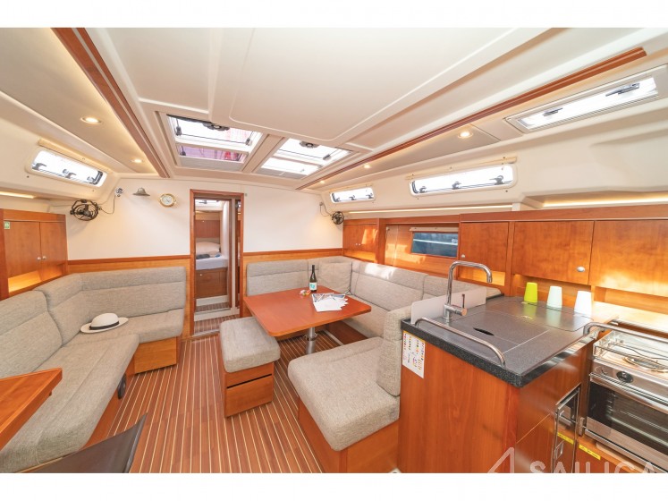 Hanse 455 - Yacht Charter Sailica