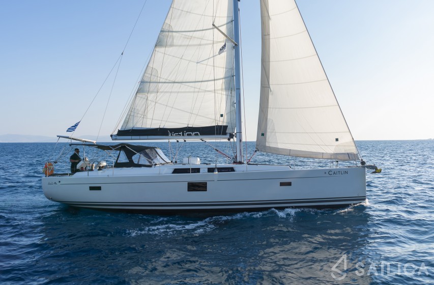 Hanse 455 - Yacht Charter Sailica
