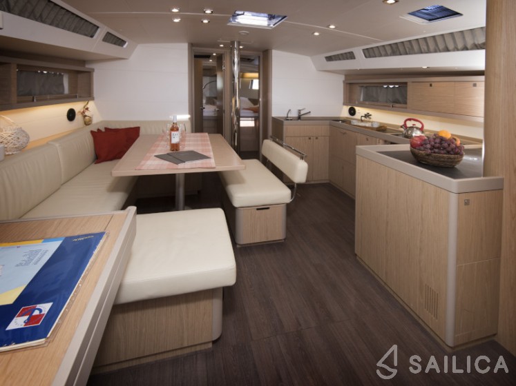 Oceanis 48 - Yacht Charter Sailica