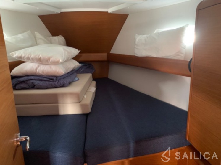 Sun Odyssey 449 - Yacht Charter Sailica