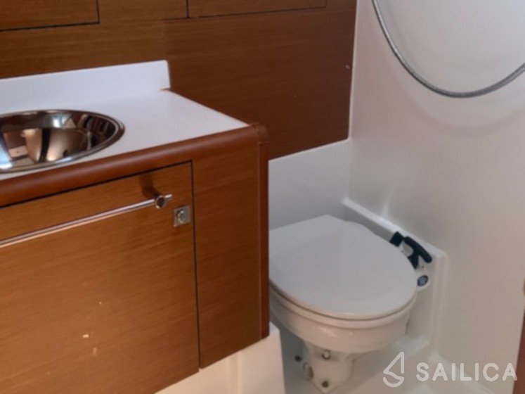 Sun Odyssey 449 - Yacht Charter Sailica