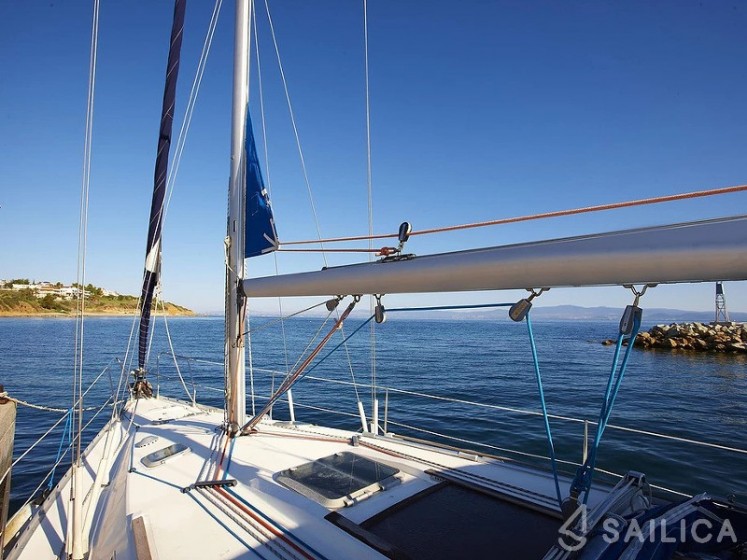 Sun Odyssey 36.2 - Yacht Charter Sailica