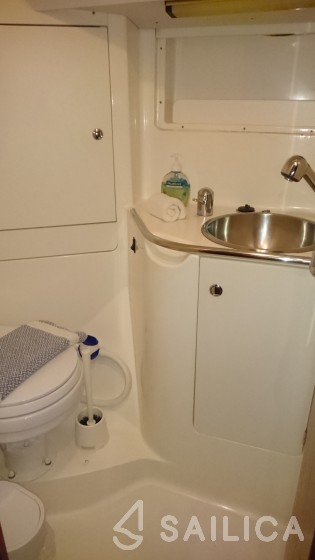 Sun Odyssey 36.2 - Yacht Charter Sailica
