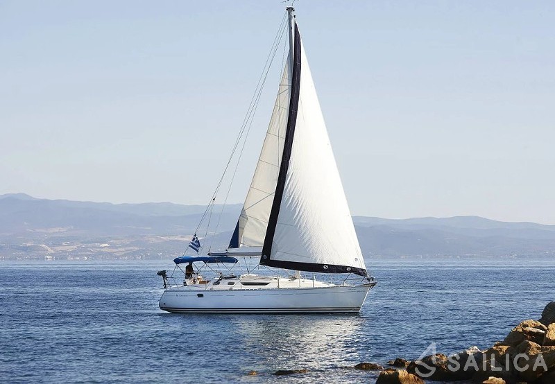 Sun Odyssey 36.2 - Yacht Charter Sailica