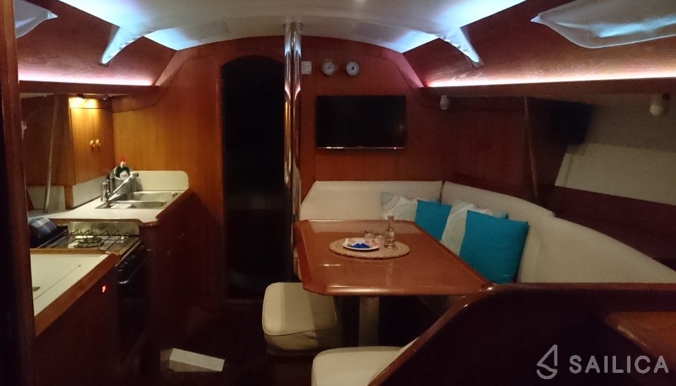 Sun Odyssey 36.2 - Yacht Charter Sailica