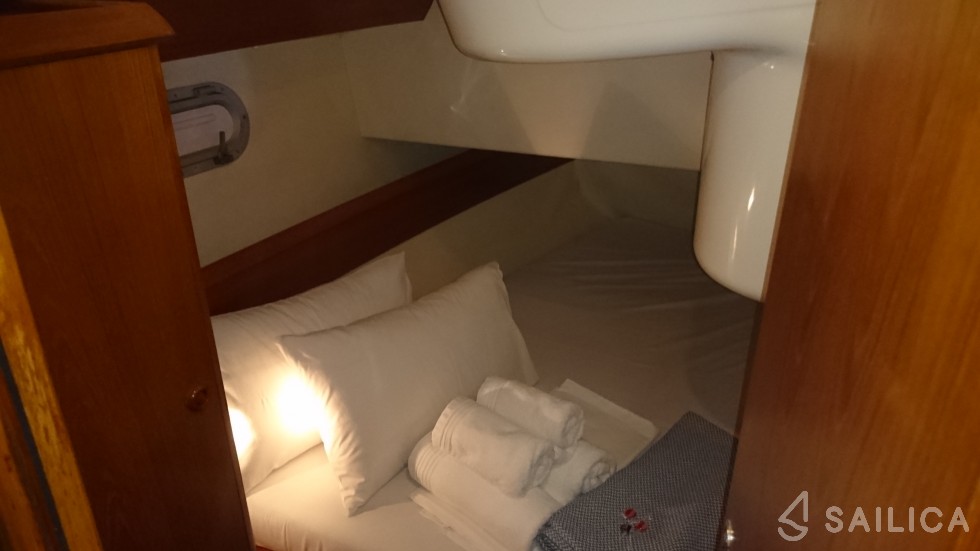 Sun Odyssey 36.2 - Yacht Charter Sailica