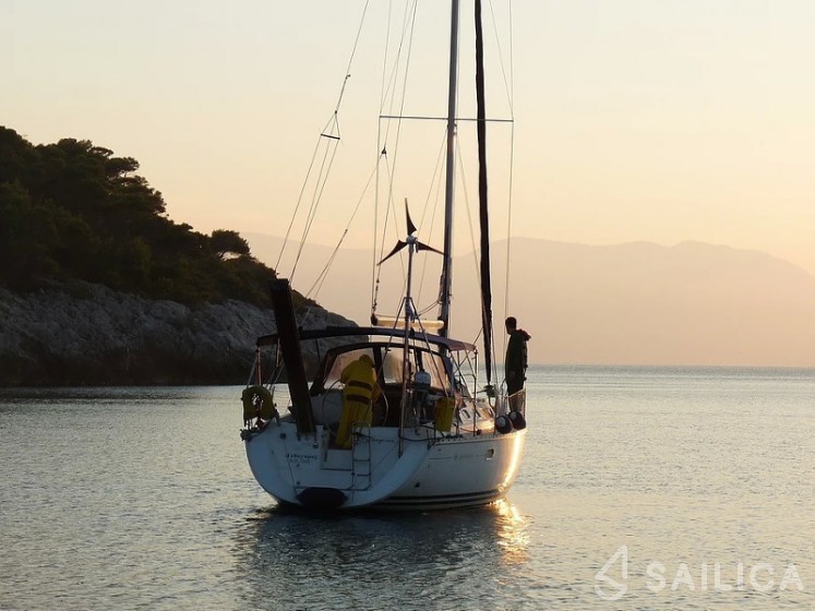 Sun Odyssey 36.2 - Yacht Charter Sailica