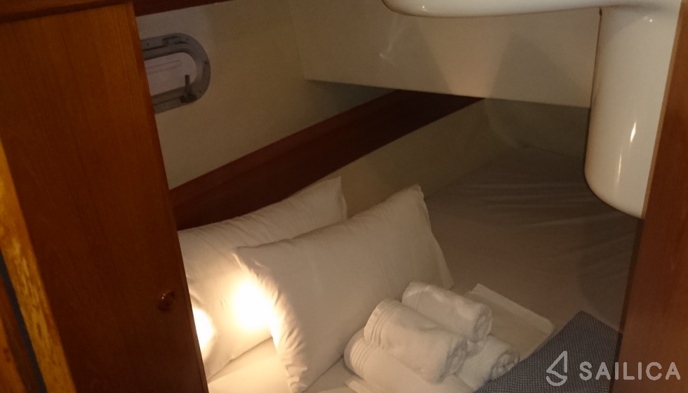 Sun Odyssey 36.2 - Yacht Charter Sailica