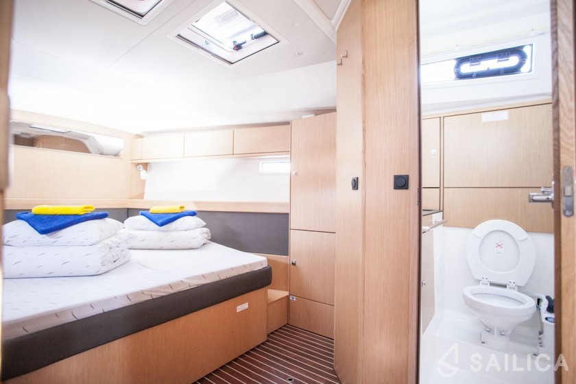 Bavaria 46 Cruiser - Yacht Charter Sailica