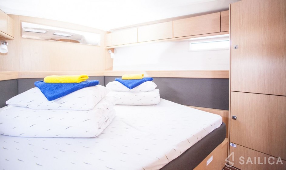 Bavaria 46 Cruiser - Yacht Charter Sailica
