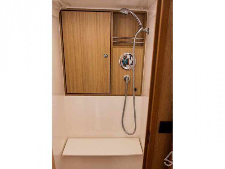 Bavaria Cruiser 45 - Yacht Charter Sailica