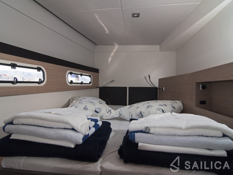 Bali 4.5 - Yacht Charter Sailica