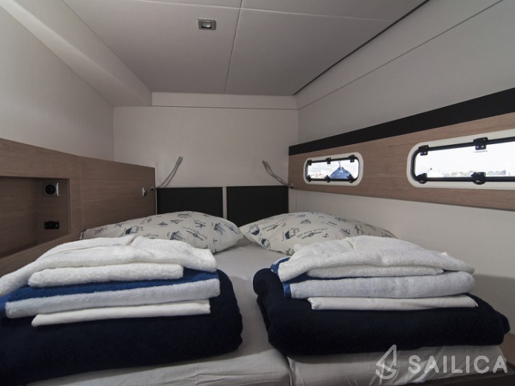 Bali 4.5 - Yacht Charter Sailica