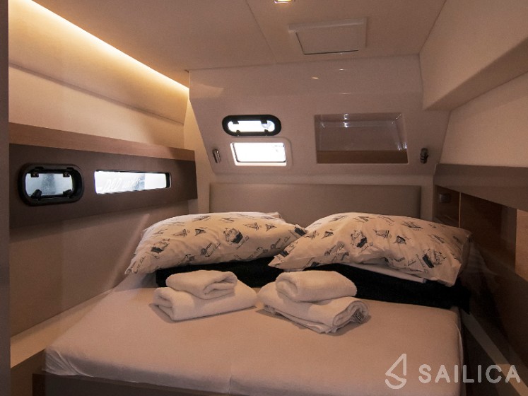 Bali 4.5 - Yacht Charter Sailica