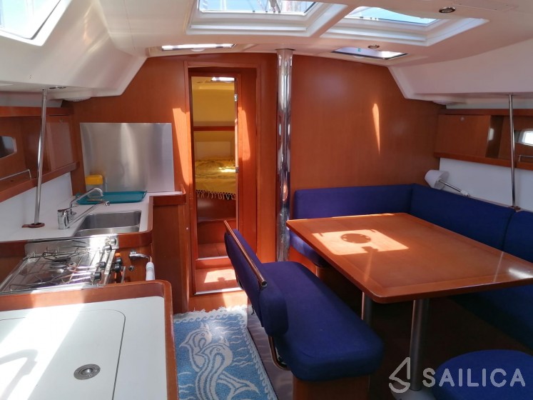 Oceanis 46 - Yacht Charter Sailica