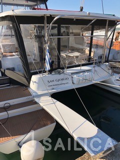 Lagoon 42 - Yacht Charter Sailica