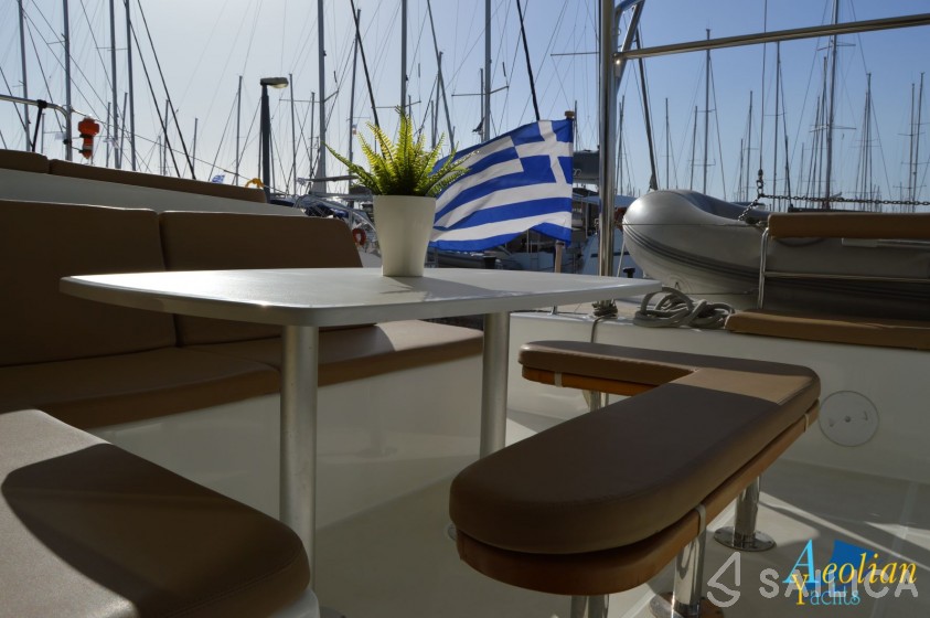 Lagoon 42 - Yacht Charter Sailica