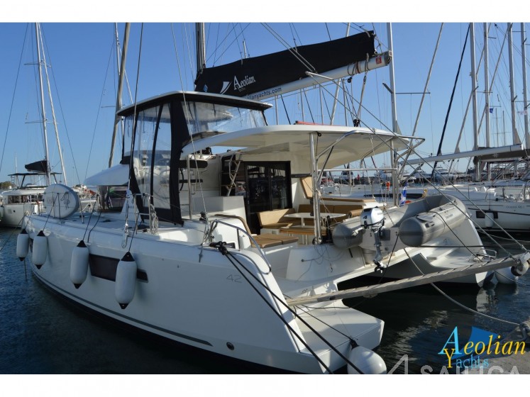 Lagoon 42 - Yacht Charter Sailica