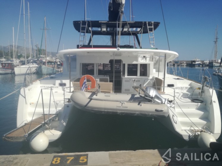 Lagoon 450  Flybridge - Yacht Charter Sailica