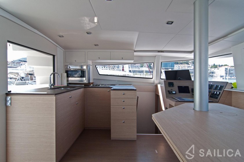 Bali 4.5 - 4 + 2 cab. - Yacht Charter Sailica