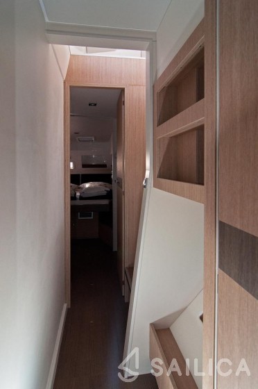 Bali 4.5 - 4 + 2 cab. - Yacht Charter Sailica