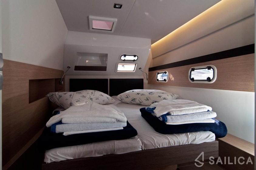 Bali 4.5 - 4 + 2 cab. - Yacht Charter Sailica
