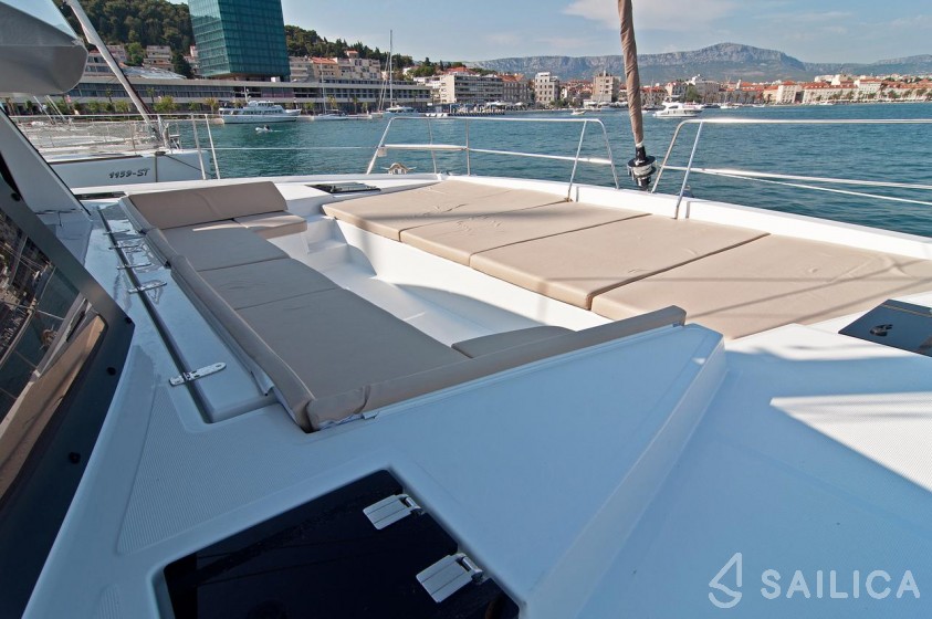 Bali 4.5 - 4 + 2 cab. - Yacht Charter Sailica