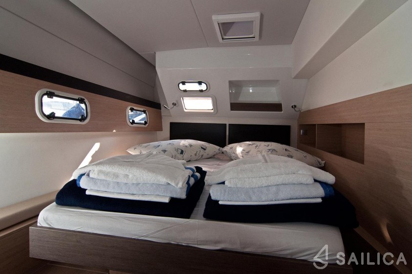 Bali 4.5 - 4 + 2 cab. - Yacht Charter Sailica