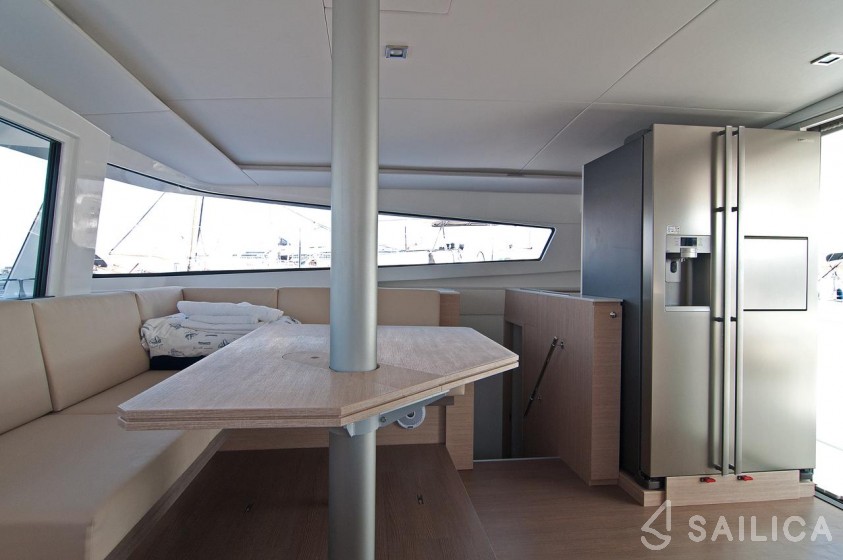 Bali 4.5 - 4 + 2 cab. - Yacht Charter Sailica