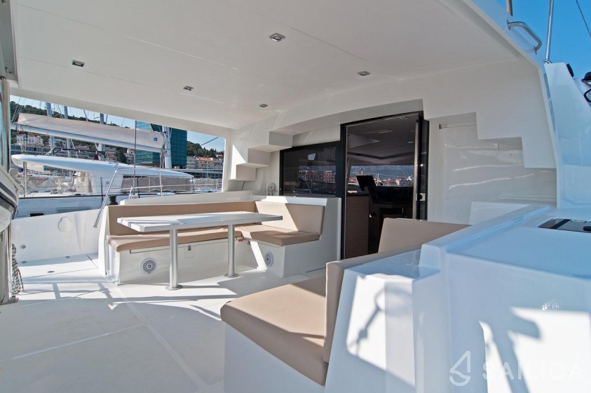 Bali 4.5 - 4 + 2 cab. - Yacht Charter Sailica
