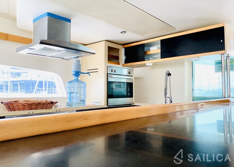 Catlante 600 - Yacht Charter Sailica